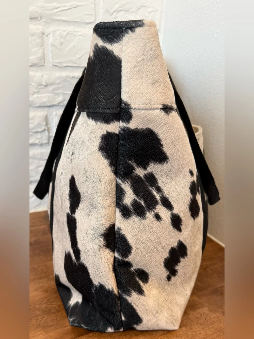 Rebekah Scott Designs Philip Tote Black Cowhide Retired Daydream Like New